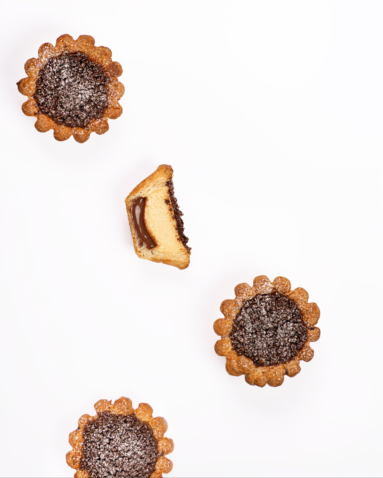 Flan Parisien Croissant with Madagascar vanilla and chocolate crémeux 